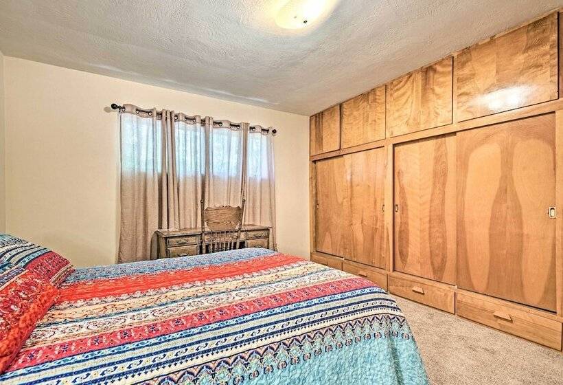 Scenic Kernville Home Walk To Downtown & River!