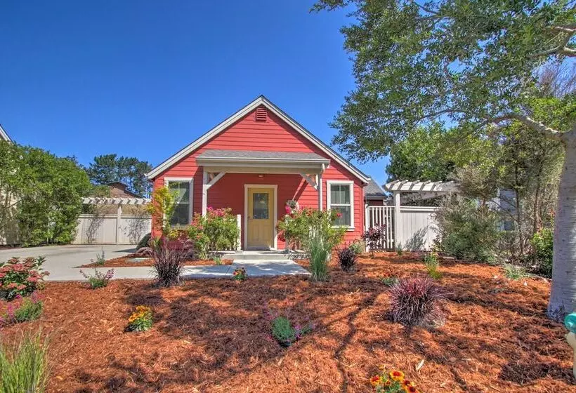 Serene Bungalow Style Home In Point Reyes Station!