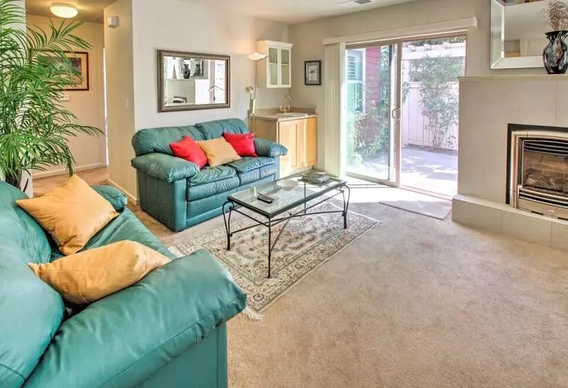 Serene Bungalow Style Home In Point Reyes Station!