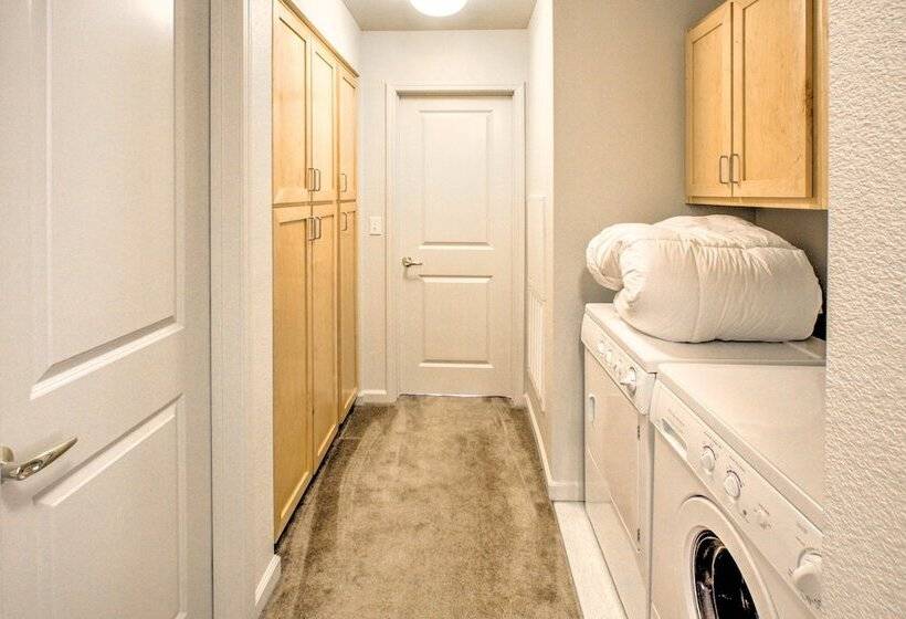 Serene Bungalow Style Home In Point Reyes Station!