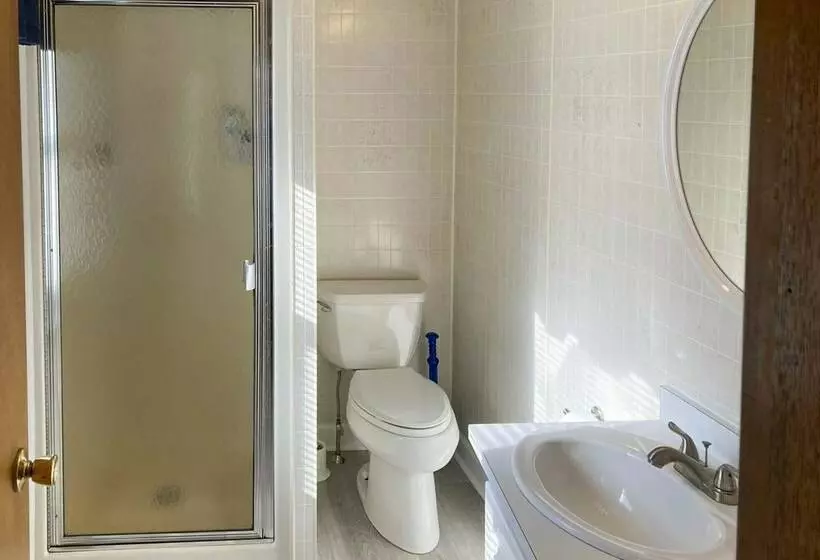 Serene Saxton Lodge: 7 Mi To Lake Raystown!