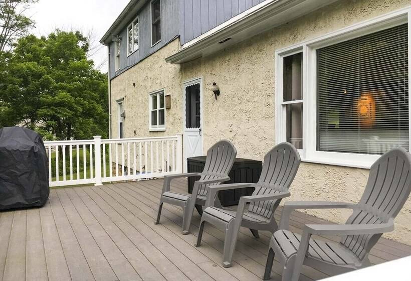 Serene Saxton Lodge: 7 Mi To Lake Raystown!