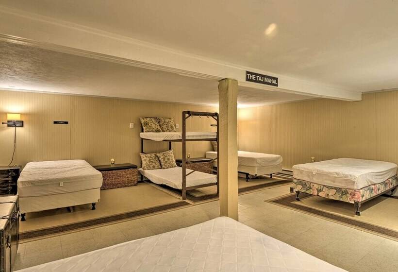 Serene Saxton Lodge: 7 Mi To Lake Raystown!