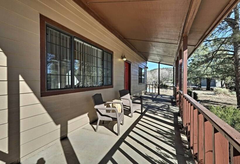 Family Home In Flagstaff W/ Surrounding Mtn Views!
