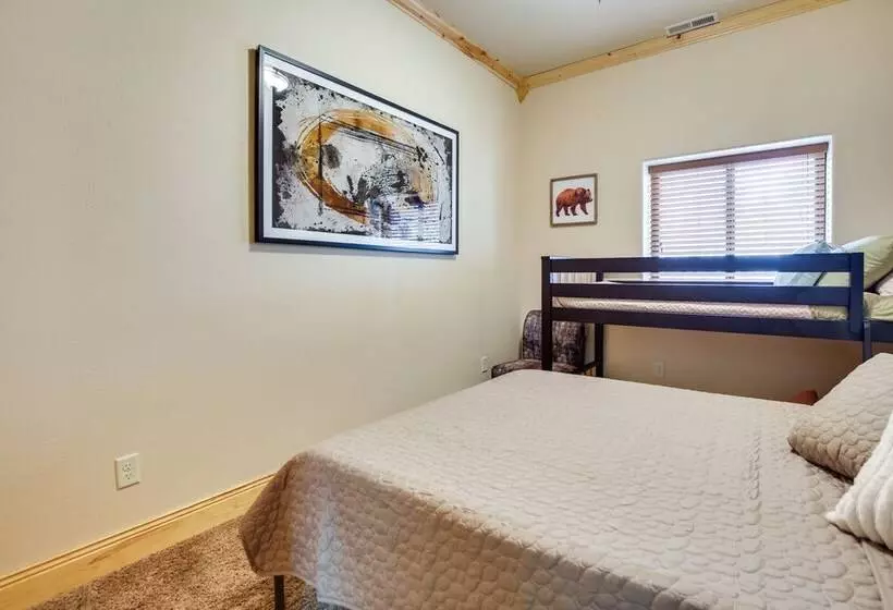 Spacious Terry Peak Cabin < 1 Mi To Ski Lift