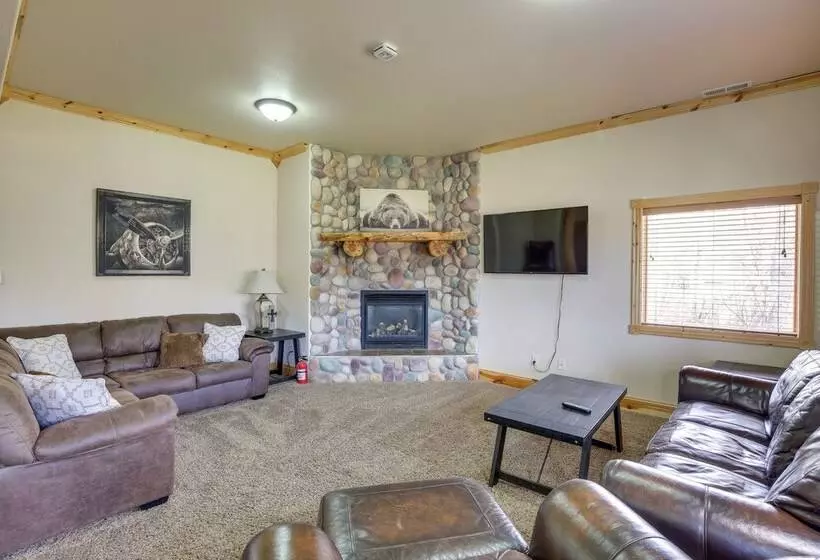 Spacious Terry Peak Cabin < 1 Mi To Ski Lift