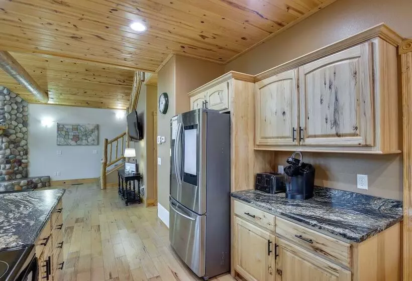 Spacious Terry Peak Cabin < 1 Mi To Ski Lift
