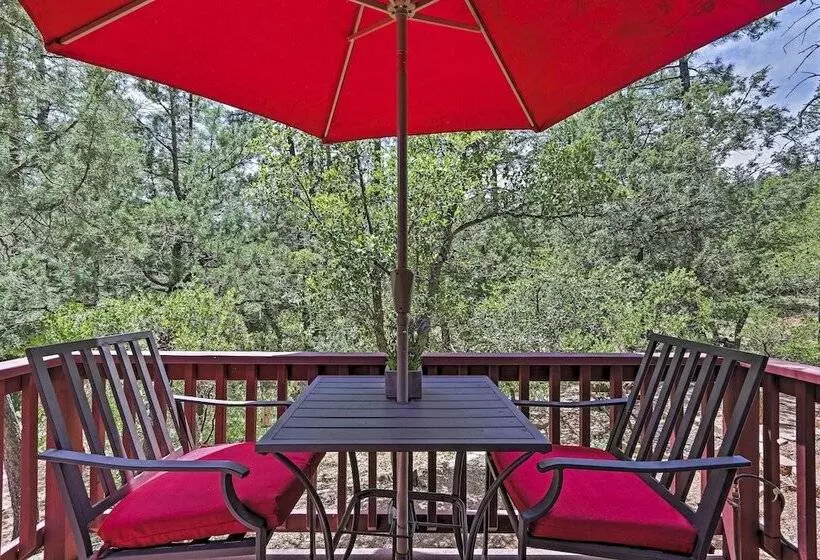 Furnished Deck: Romantic Strawberry/pine Studio!