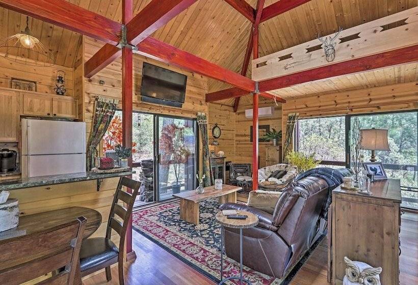 Furnished Deck: Romantic Strawberry/pine Studio!