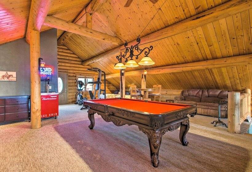 Stunning Mountain View Ranch On 132 Acres!