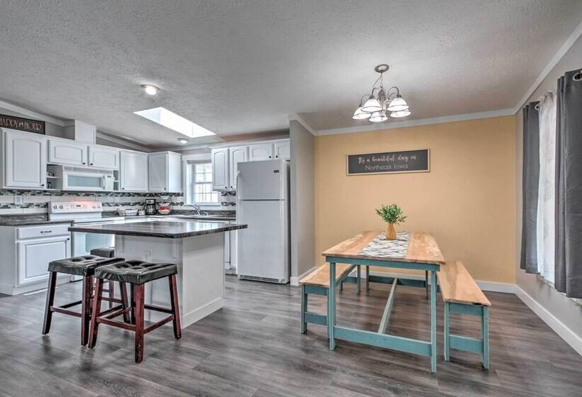 Updated Harpers Ferry Home: Only Half Mi To River!