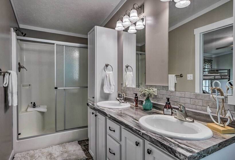 Updated Harpers Ferry Home: Only Half Mi To River!