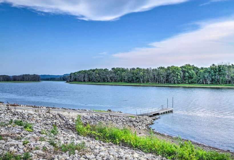 Updated Harpers Ferry Home: Only Half Mi To River!