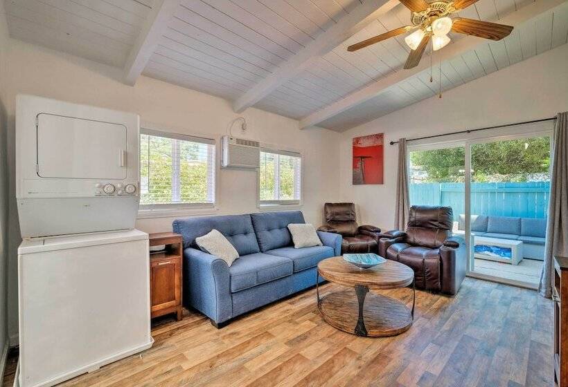 Quaint Jamestown Home W/ Yard: Half Mi To Downtown