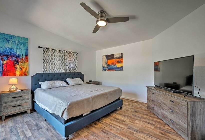 Quaint Jamestown Home W/ Yard: Half Mi To Downtown