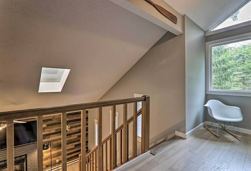 Upscale Tobyhanna Cabin W/ Resort Style Amenities!