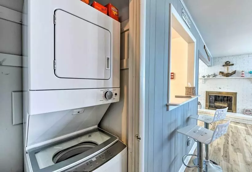 Bayfront Brigantine Escape W/ Porch & Bay Views!