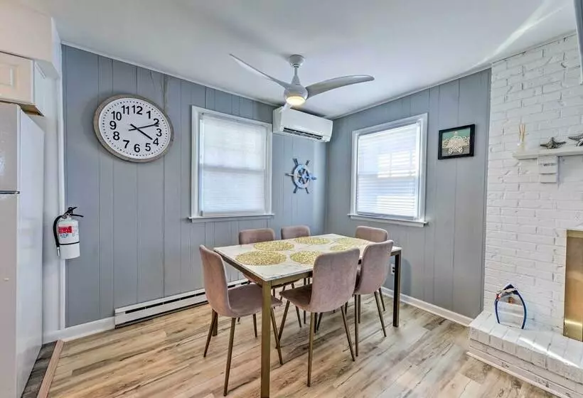 Bayfront Brigantine Escape W/ Porch & Bay Views!
