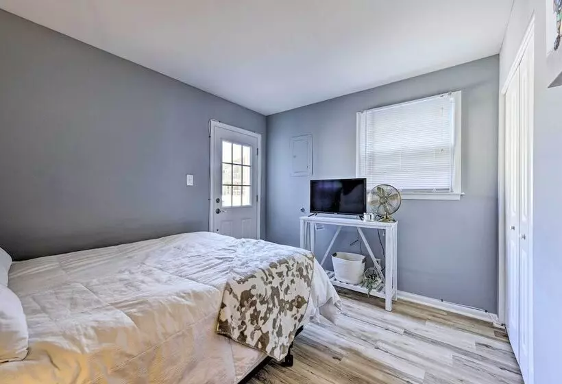 Bayfront Brigantine Escape W/ Porch & Bay Views!