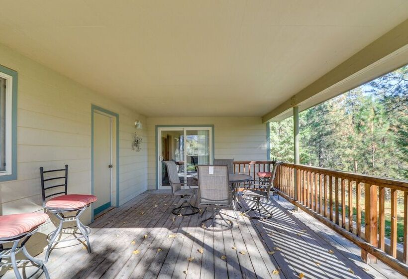 Bigfork Village Retreat 1 Mi To Flathead Lake!