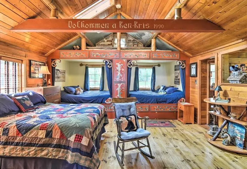 Cabin On Rush Lake W/ Tiki Bar, Grill & Kayaks!