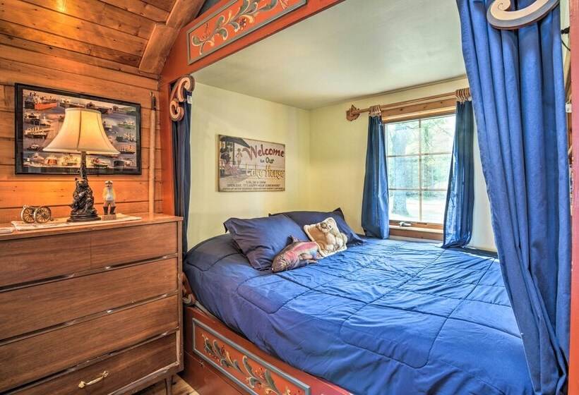 Cabin On Rush Lake W/ Tiki Bar, Grill & Kayaks!