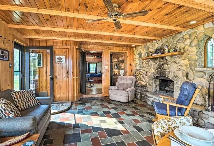 Cabin On Rush Lake W/ Tiki Bar, Grill & Kayaks!