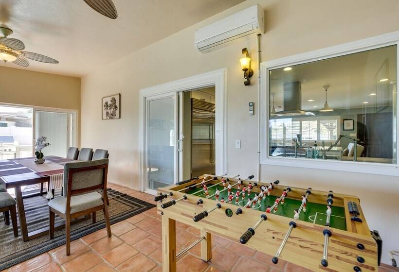 California Retreat Heated Pool & Foosball Table!