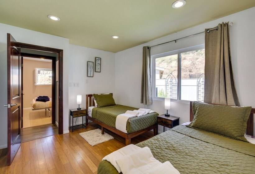 California Retreat Heated Pool & Foosball Table!