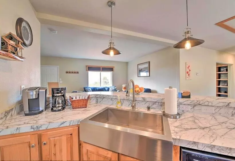 Cedaredge Hideaway W/ Grill & Mountain Views!