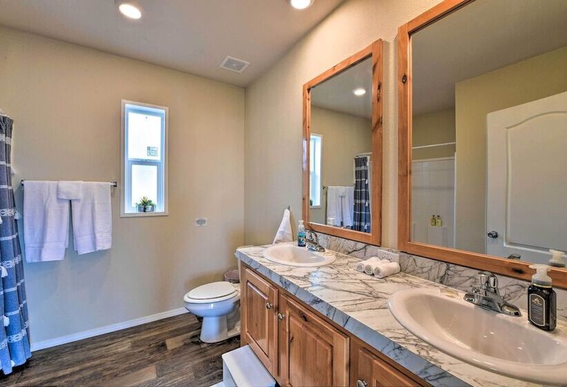 Cedaredge Hideaway W/ Grill & Mountain Views!