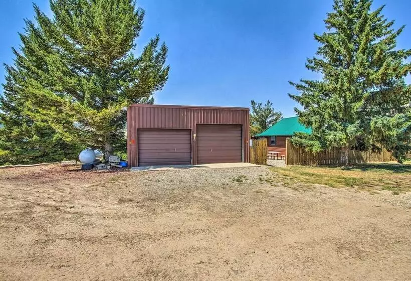 Charming Montana Retreat W/ Mountain Views!