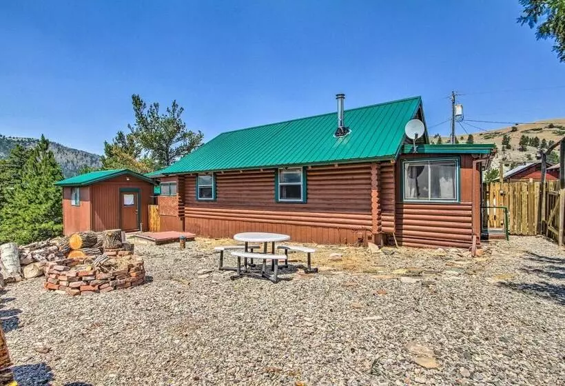 Charming Montana Retreat W/ Mountain Views!