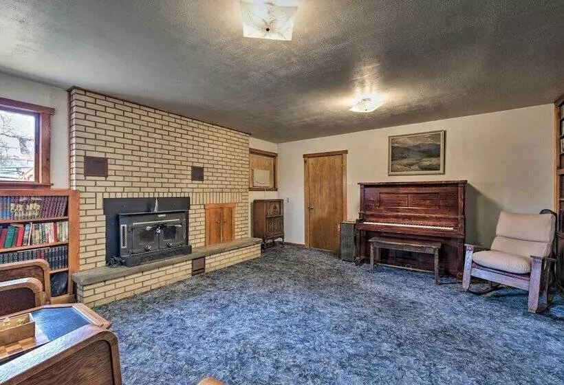 Charming Trinidad Home ~ 2 Mi To Main Street!