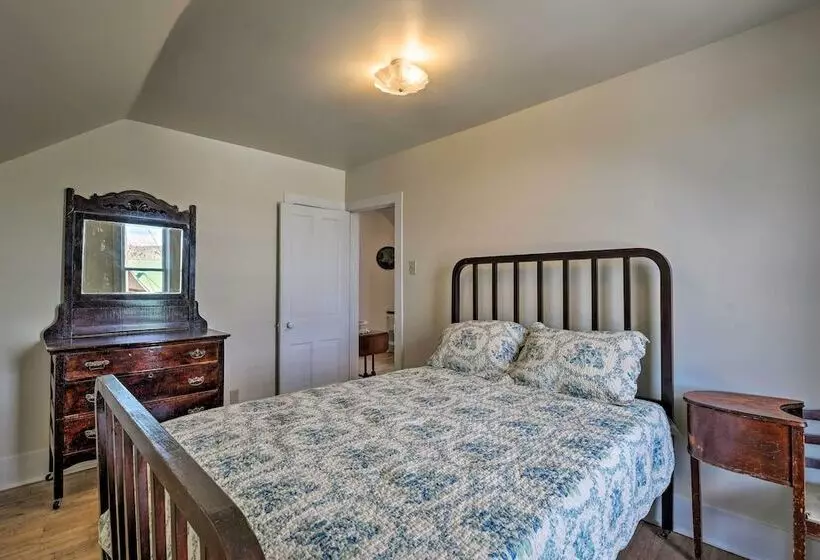 Charming Trinidad Home ~ 2 Mi To Main Street!