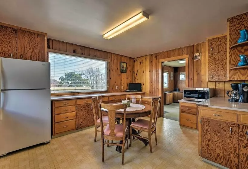 Charming Trinidad Home ~ 2 Mi To Main Street!