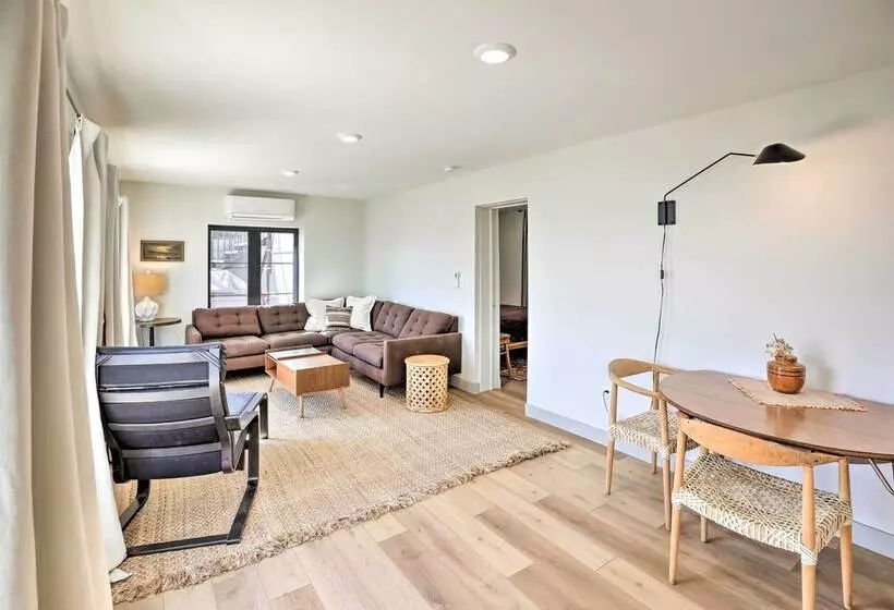 Chic & Cozy Cabin With Private Hot Tub & Beach!