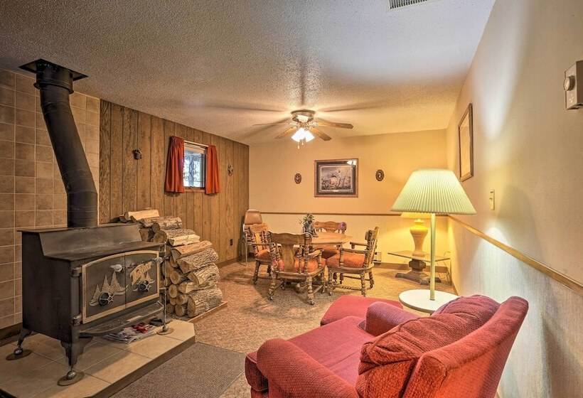 Cozy Black Hills Nature Retreat W/ Private Deck!