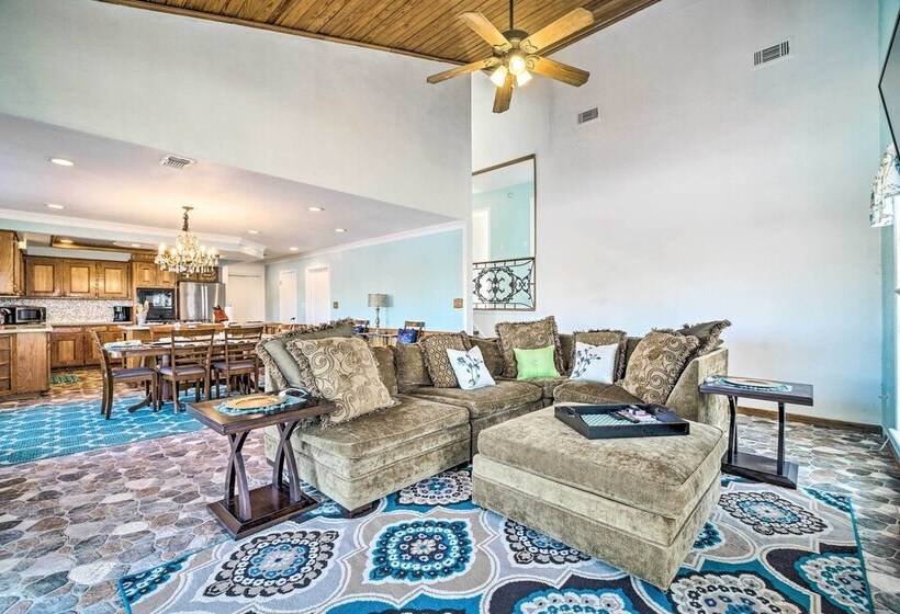 Family Home W/ Boat Dock, Fire Pit + Balcony