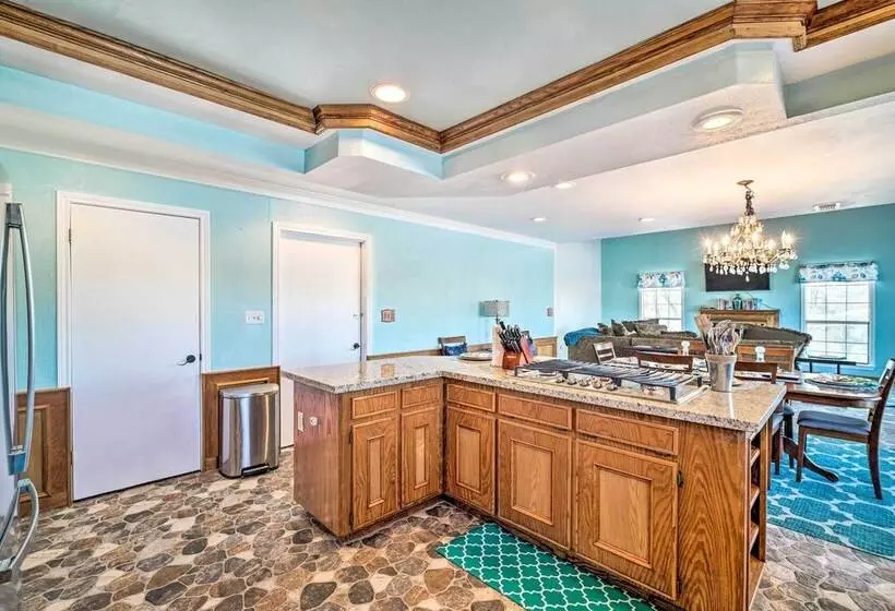 Family Home W/ Boat Dock, Fire Pit + Balcony