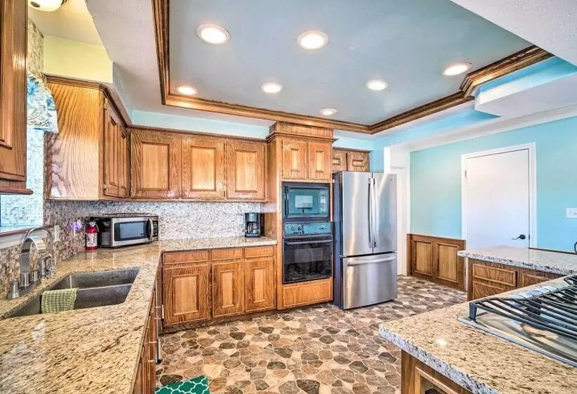 Family Home W/ Boat Dock, Fire Pit + Balcony