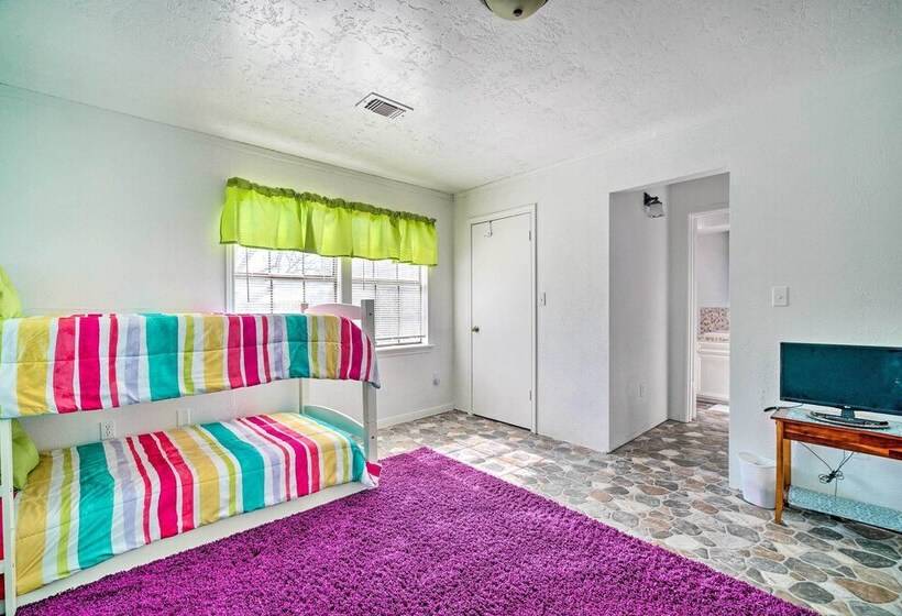 Family Home W/ Boat Dock, Fire Pit + Balcony