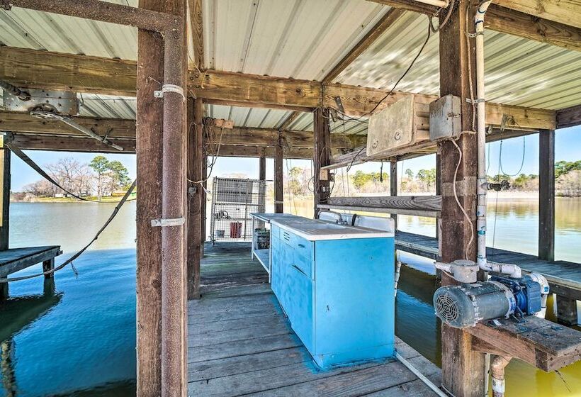 Family Home W/ Boat Dock, Fire Pit + Balcony