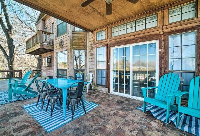 Family Home W/ Boat Dock, Fire Pit + Balcony