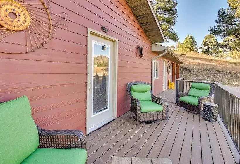 Hill City Hideaway Near Mt Rushmore & Hiking