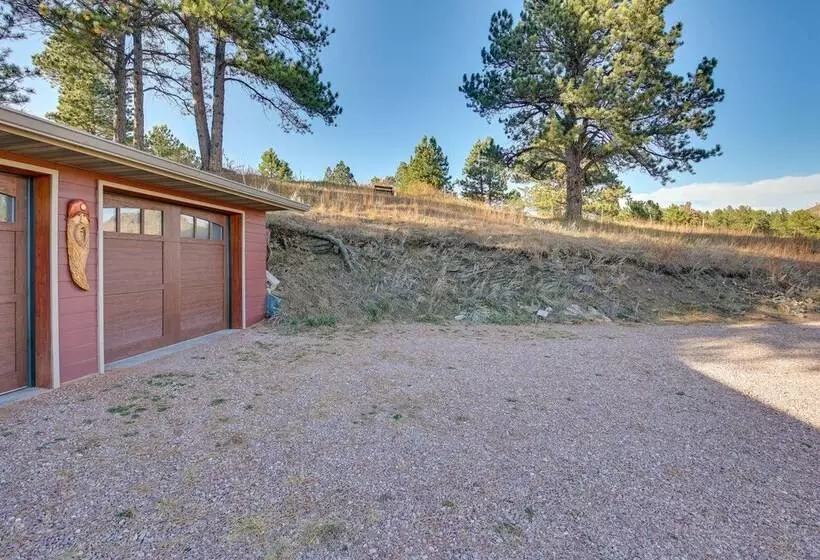 Hill City Hideaway Near Mt Rushmore & Hiking