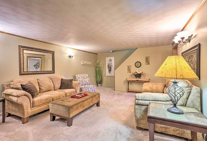 Hill City Hideaway Near Mt Rushmore & Hiking