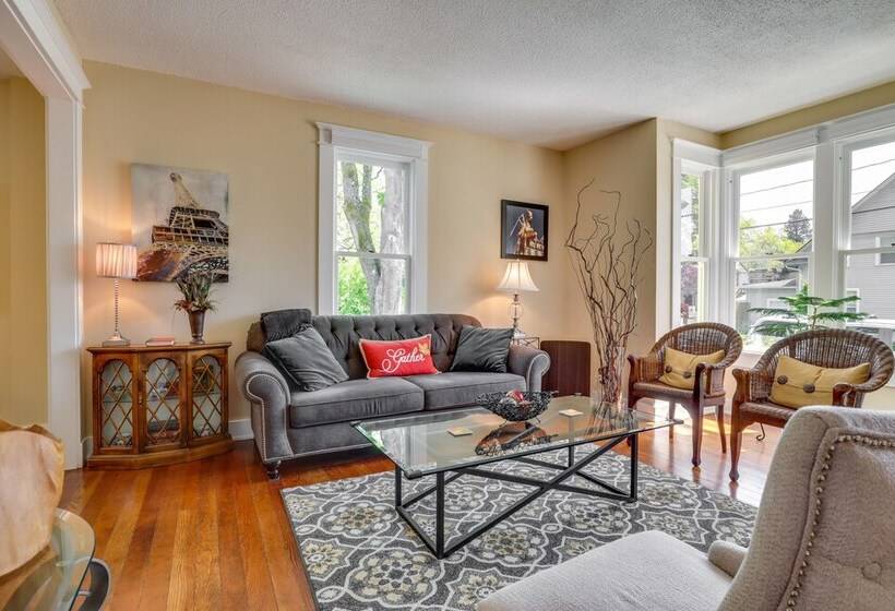 Historic Home Near Downtown Salem: Walk To Capitol