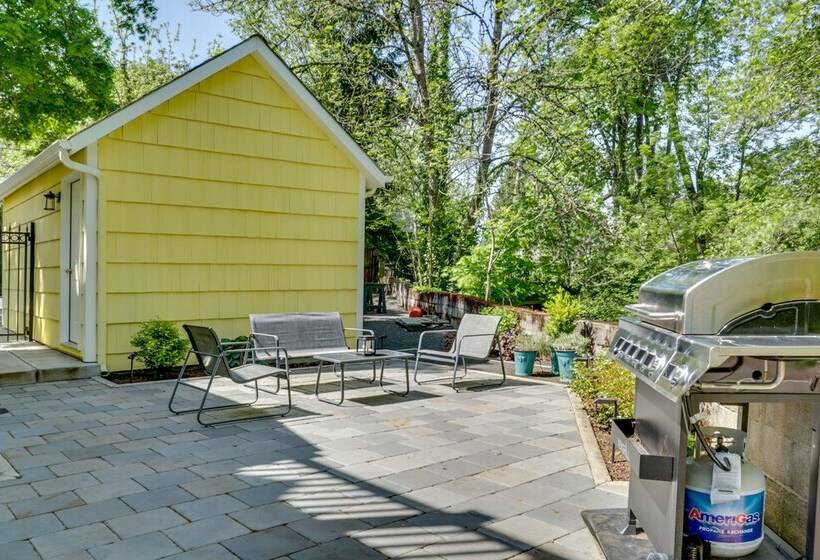 Historic Home Near Downtown Salem: Walk To Capitol