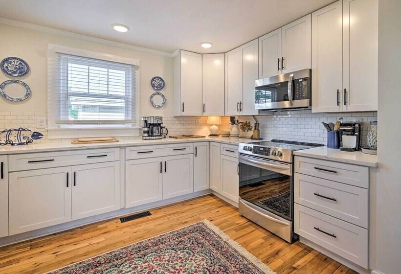 Historic Family Home < 1 Mi To Long Beach!